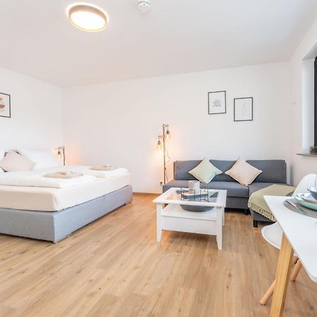 Modernes Apartment Mit Privatem Stellplatz Wenige Minuten Von Der Innenstadt & Mosel Koblenz  Bagian luar foto