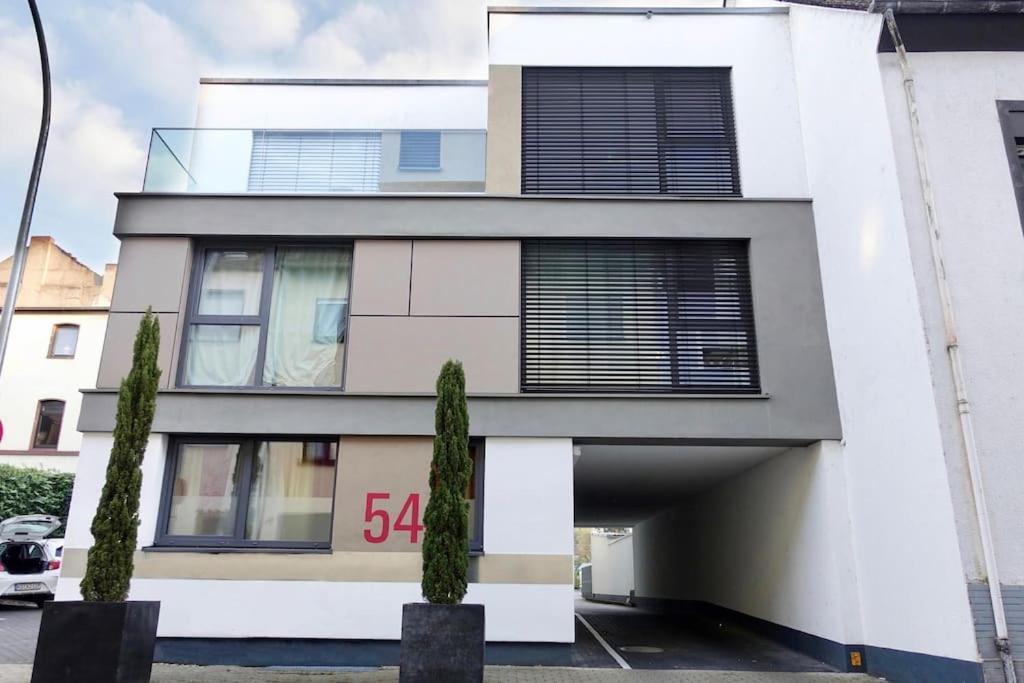 Modernes Apartment Mit Privatem Stellplatz Wenige Minuten Von Der Innenstadt & Mosel Koblenz  Bagian luar foto