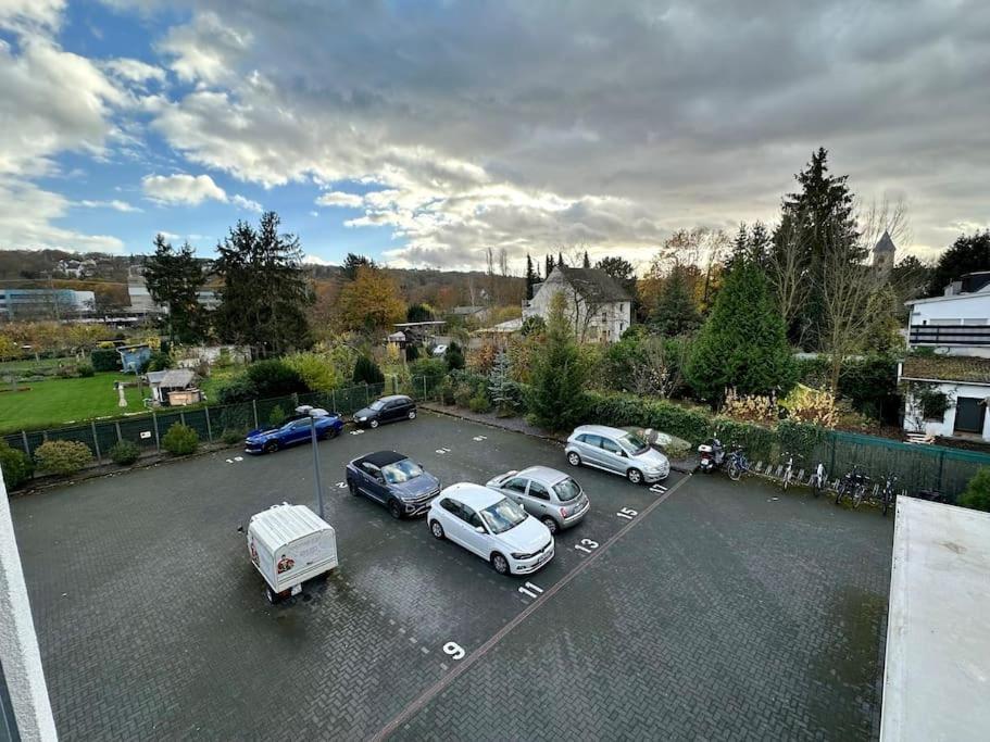 Modernes Apartment Mit Privatem Stellplatz Wenige Minuten Von Der Innenstadt & Mosel Koblenz  Bagian luar foto